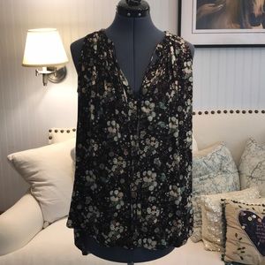 Black flowery Nordstrom (WAYF) shirt with v cut